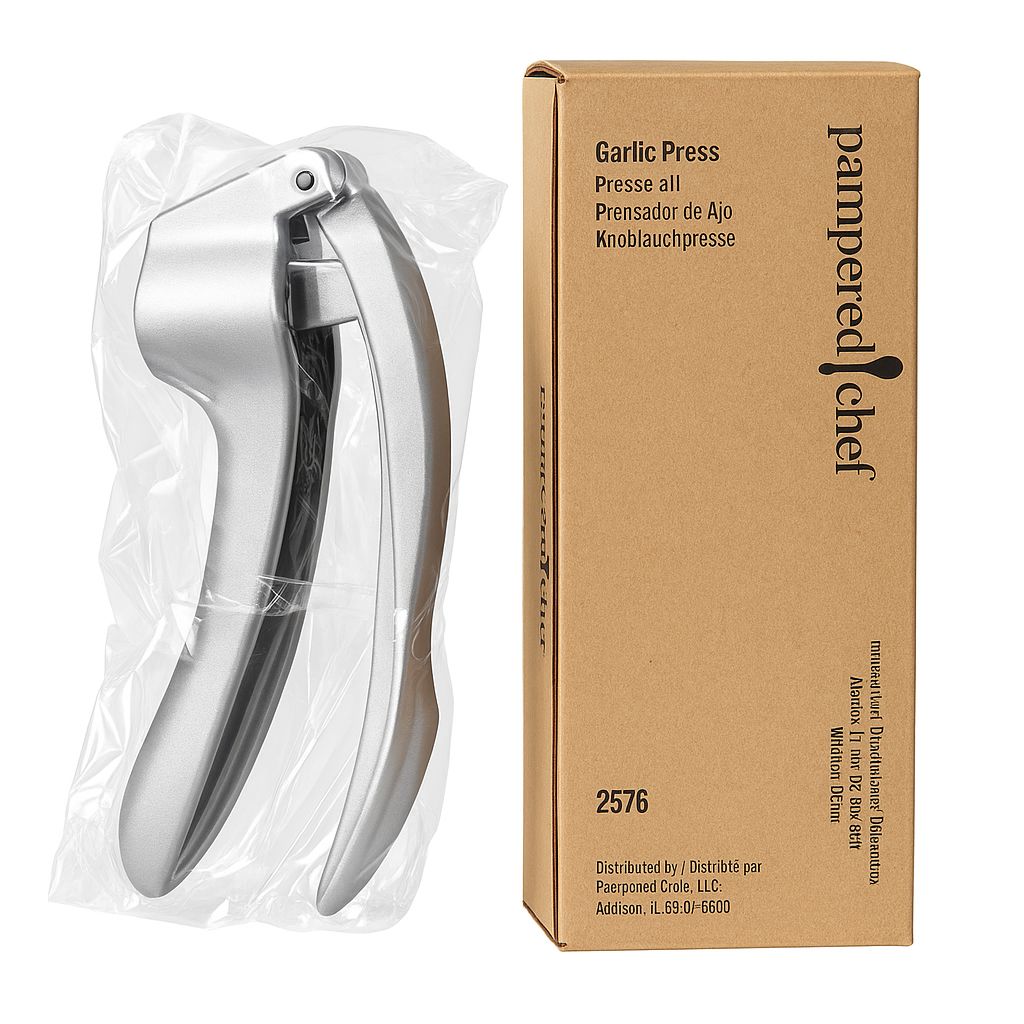 Pampered Chef - Garlic Press